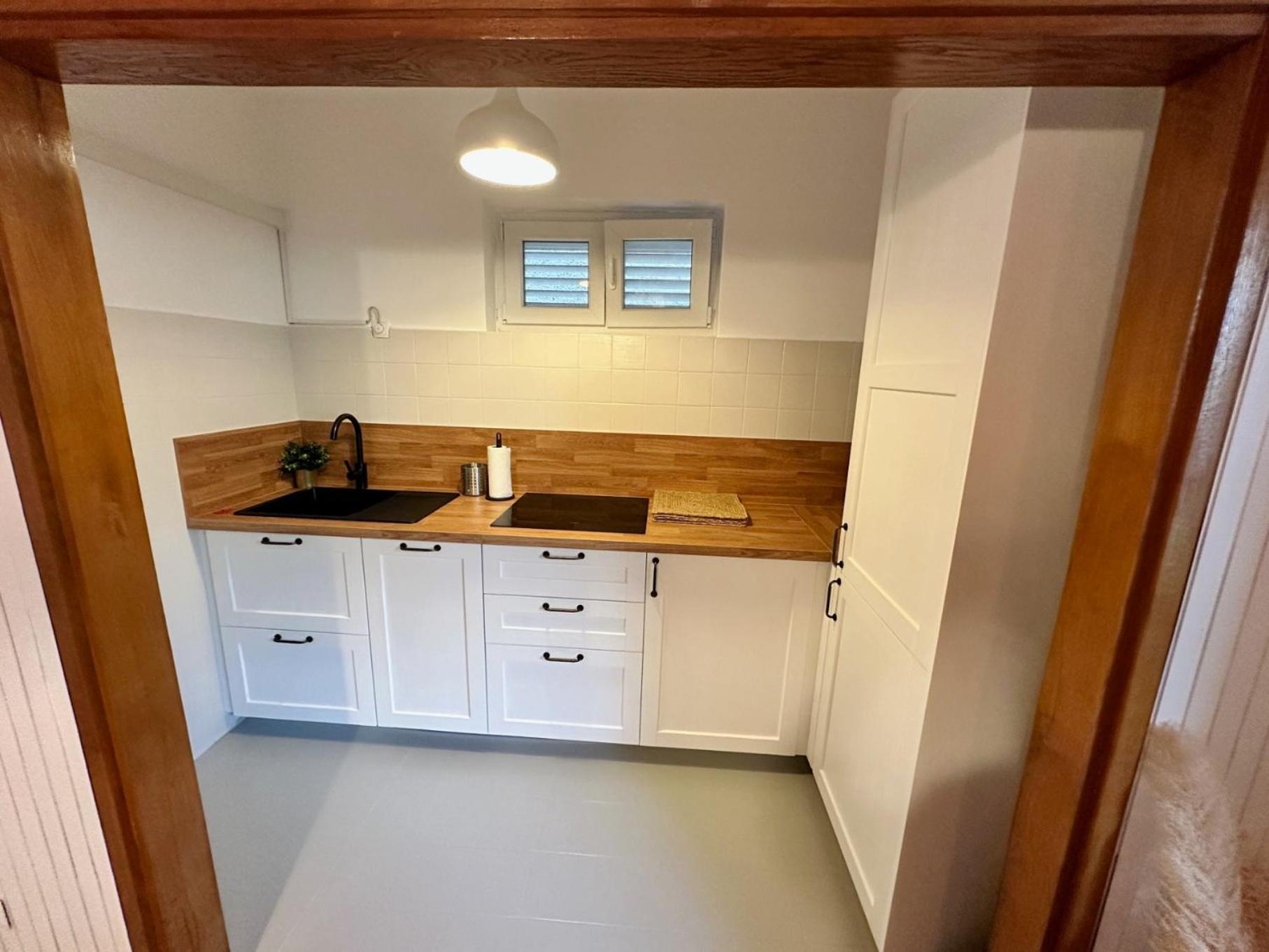 Dora Apartament Baška Voda