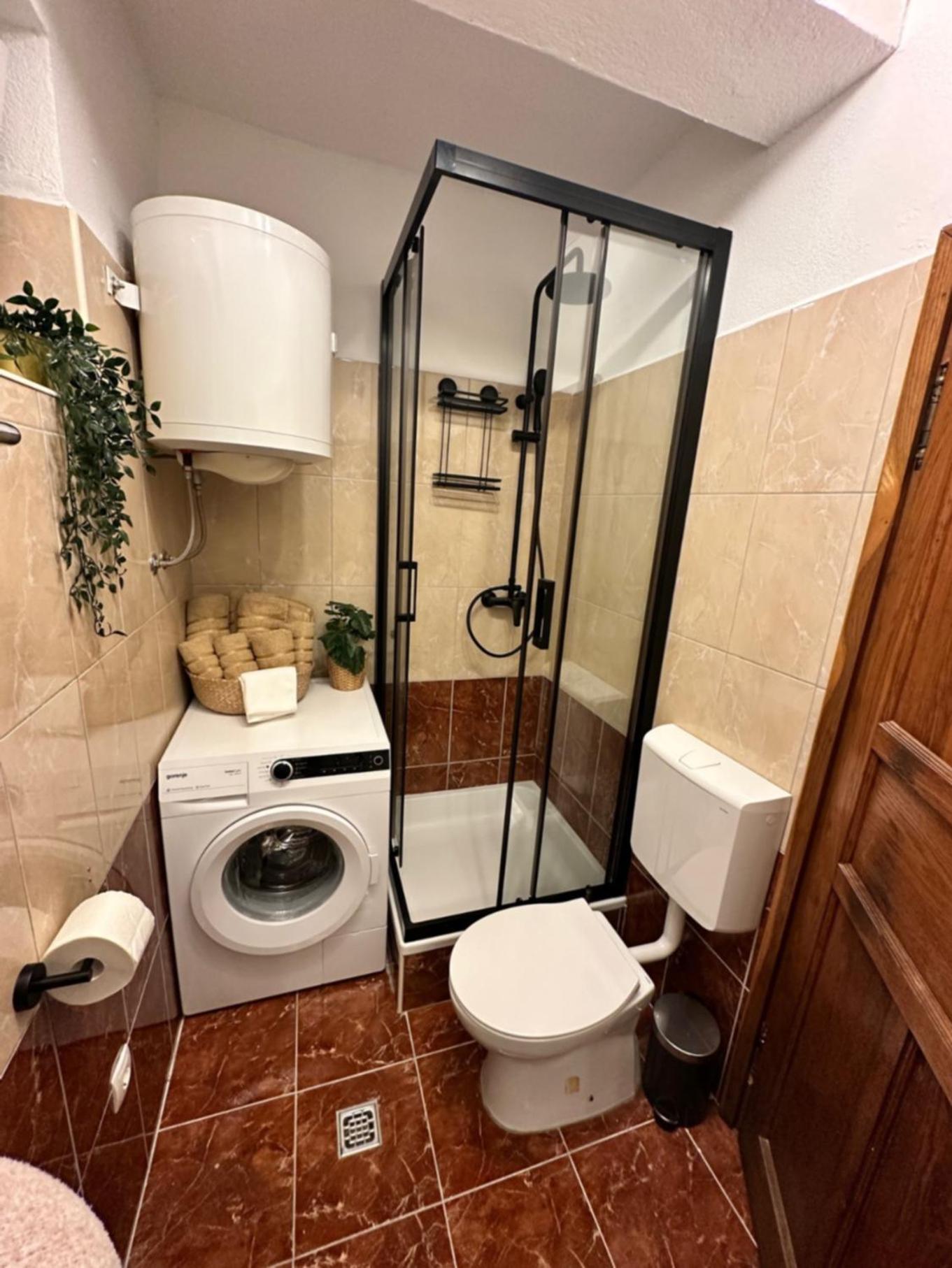 Dora Apartament Baška Voda